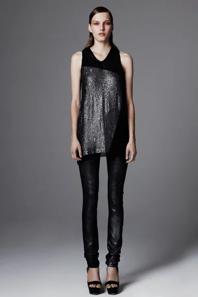 Look 16